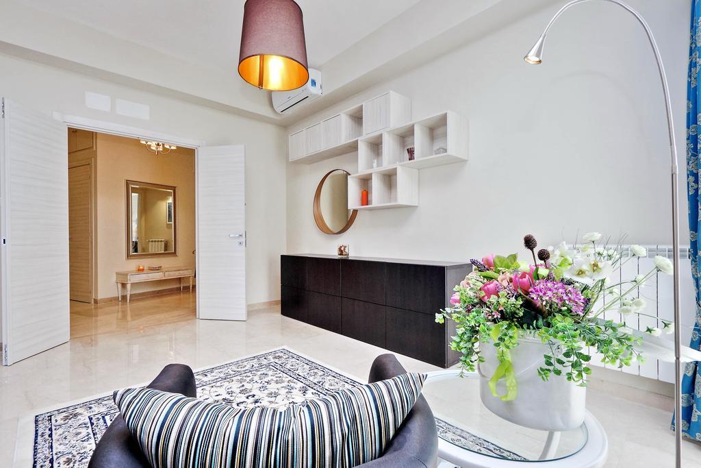 Oksana'S Bernadette Apartment Rome Exterior photo